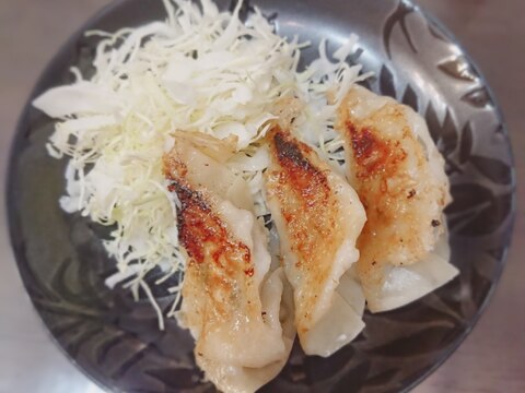 3種焼きで本格!  皮付き餃子